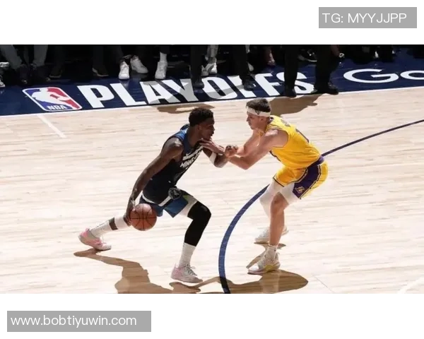 里弗斯确认字母哥将参加最后季前赛主力球员预计出场25分钟左右 里弗斯确认字母哥将参加最后季前赛主力球员预计出场25分钟左右