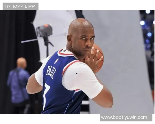 麦坎茨批评球队领袖失职保罗在更衣室发声引发热议