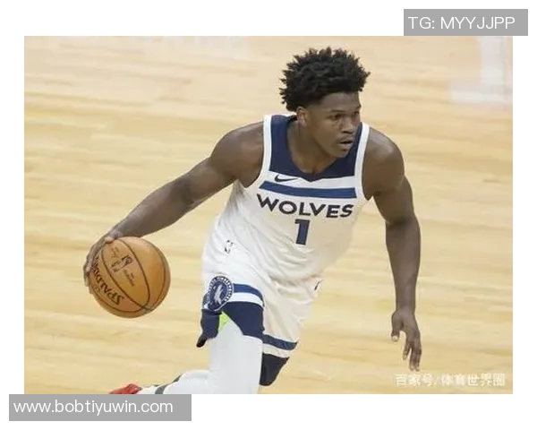 爱德华兹表现出色半场8投4中三分球命中率高达60贡献16分4篮板